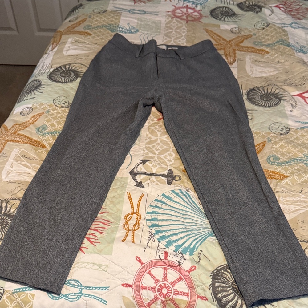 a new day Women's Gray Ankle Cropped Pants